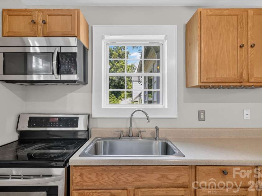 695 Wilmar Street, Concord, NC 28025.  MLS# CAR4413114, YatesRealty ID 44191. 