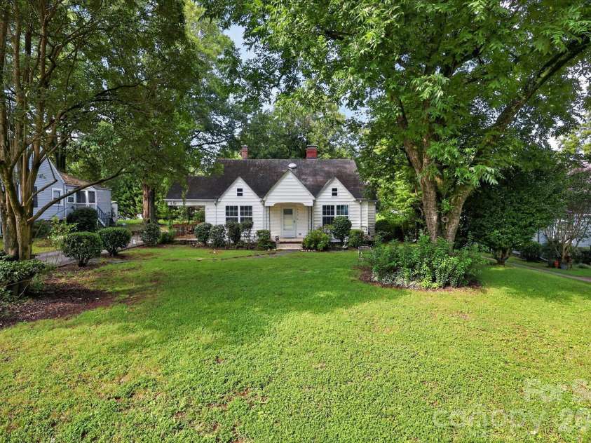 695 Wilmar Street, Concord, NC 28025.  MLS# CAR4413114, YatesRealty ID 44191. 