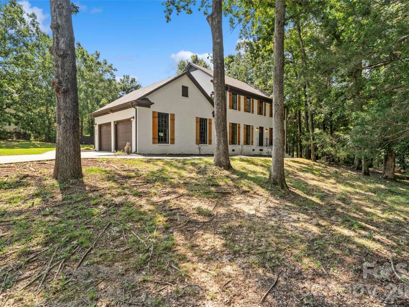 690 Knighton Hill Road, Rock Hill, SC 29732.  MLS# CAR4412894, YatesRealty ID 44192. 