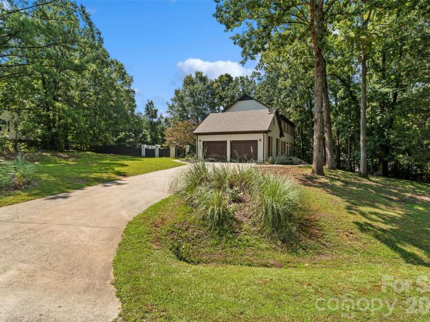 690 Knighton Hill Road, Rock Hill, SC 29732.  MLS# CAR4412894, YatesRealty ID 44192. 