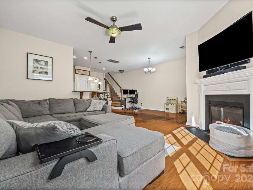 7410 Calhoun Falls Drive, Rock Hill, SC 29732.  MLS# CAR4310838, YatesRealty ID 44192. 