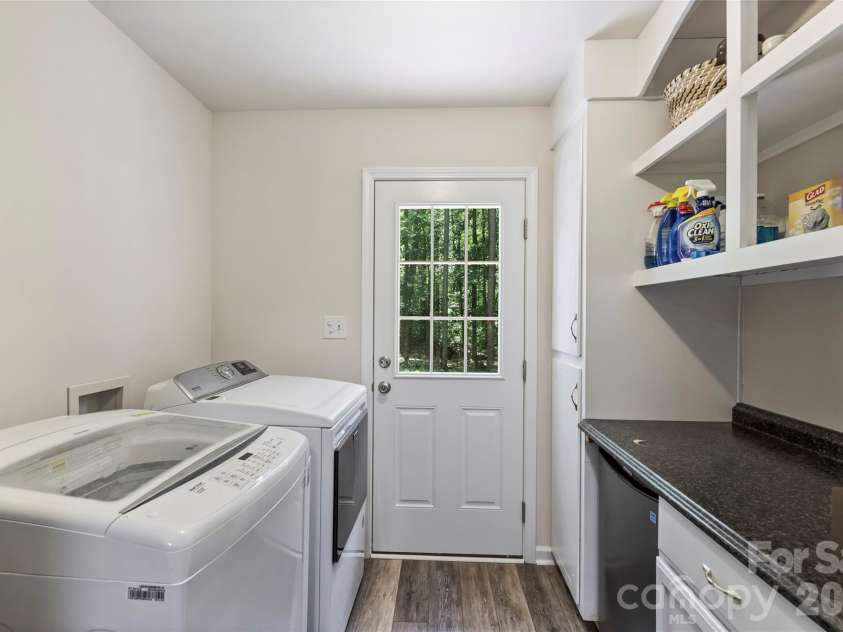 3800 Walter Nelson Road, Charlotte, NC 28227.  MLS# CAR4412872, YatesRealty ID 44198. 