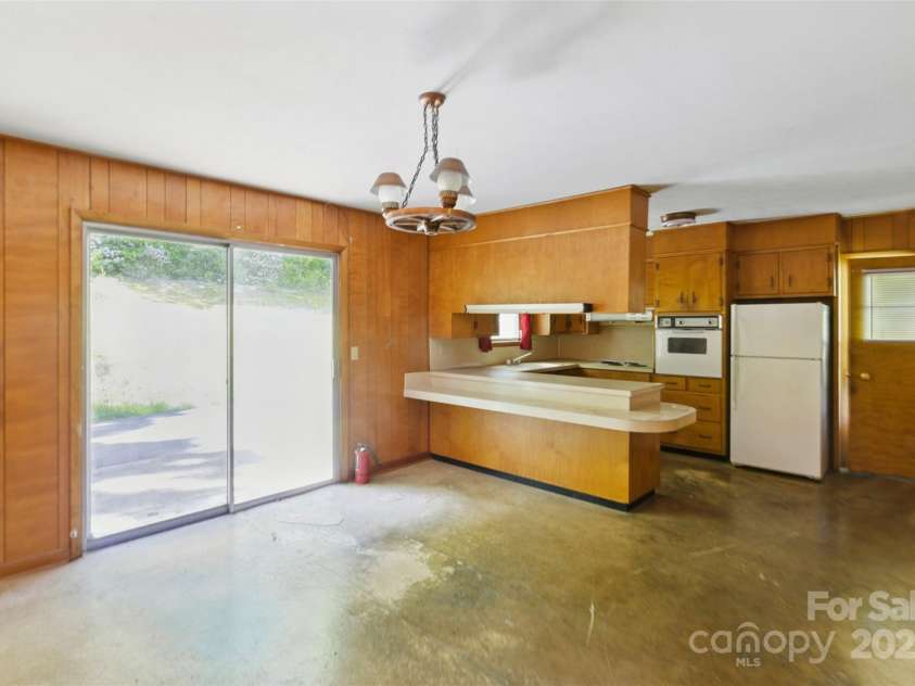 3120 Mineral Springs Mountain Road, Valdese, NC 28690.  MLS# CAR4254002, YatesRealty ID 442. 