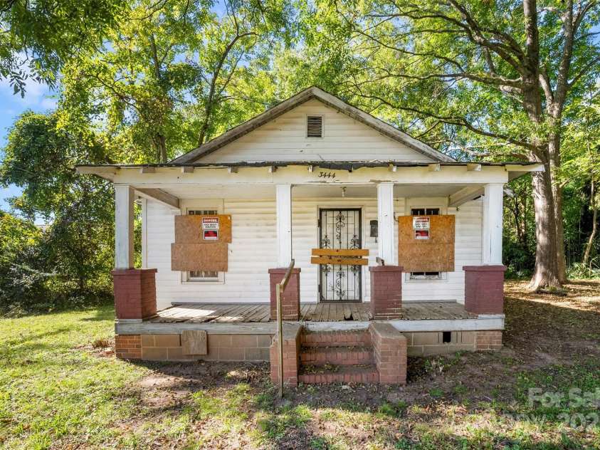 3444 Marvin Road, Charlotte, NC 28211.  MLS# CAR4190106, YatesRealty ID 442. 
