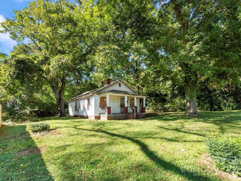 3444 Marvin Road, Charlotte, NC 28211.  MLS# CAR4190106, YatesRealty ID 442. 