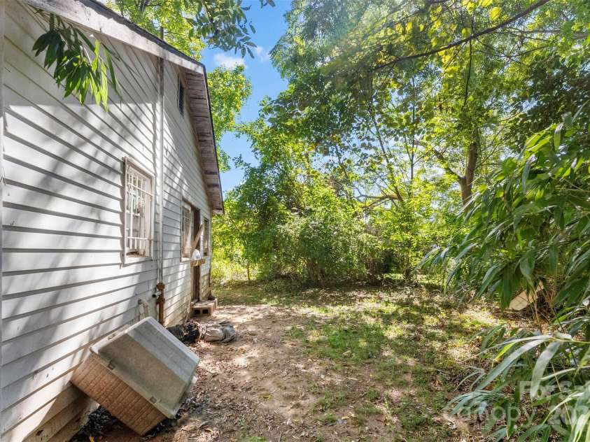 3444 Marvin Road, Charlotte, NC 28211.  MLS# CAR4190106, YatesRealty ID 442. 