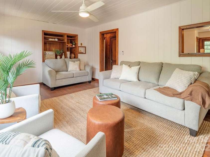 28 Robindale Avenue, Asheville, NC 28801.  MLS# CAR4215436, YatesRealty ID 4420. 