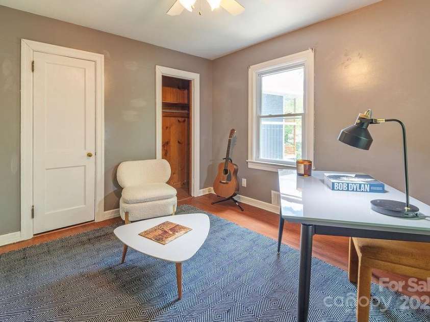 28 Robindale Avenue, Asheville, NC 28801.  MLS# CAR4215436, YatesRealty ID 4420. 