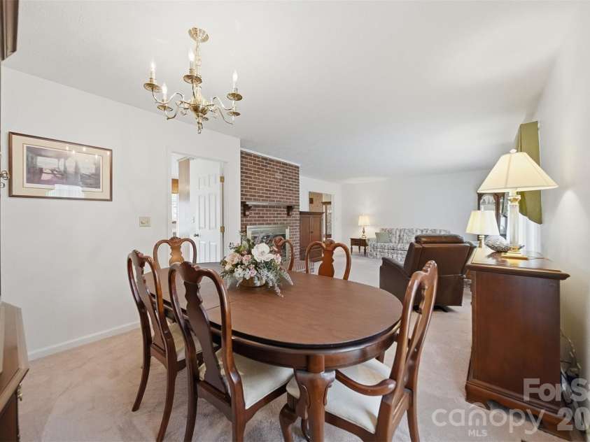 916 Plantation Drive, Lenoir, NC 28645.  MLS# CAR4355039, YatesRealty ID 4420. 