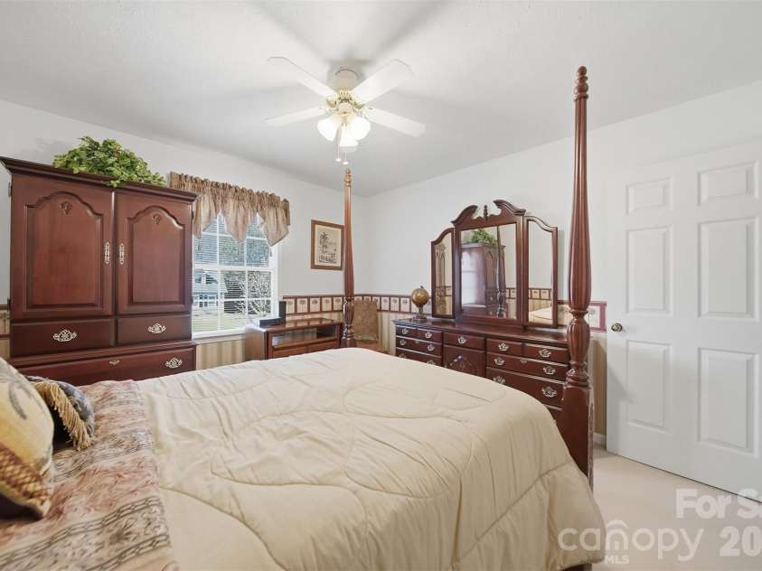 916 Plantation Drive, Lenoir, NC 28645.  MLS# CAR4355039, YatesRealty ID 4420. 