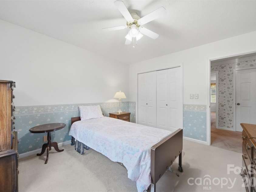 916 Plantation Drive, Lenoir, NC 28645.  MLS# CAR4355039, YatesRealty ID 4420. 