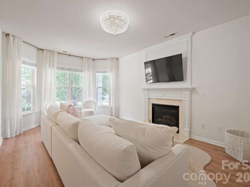 17916 Caldwell Track Drive, Cornelius, NC 28031.  MLS# CAR4412811, YatesRealty ID 44200. 
