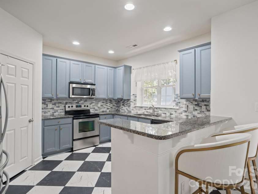 17916 Caldwell Track Drive, Cornelius, NC 28031.  MLS# CAR4412811, YatesRealty ID 44200. 