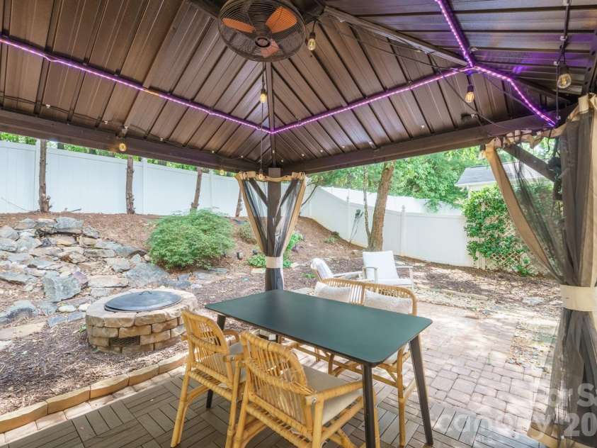 17916 Caldwell Track Drive, Cornelius, NC 28031.  MLS# CAR4412811, YatesRealty ID 44200. 