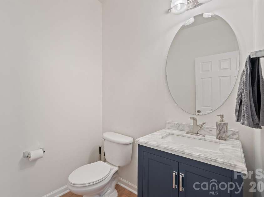 17916 Caldwell Track Drive, Cornelius, NC 28031.  MLS# CAR4412811, YatesRealty ID 44200. Half Bath