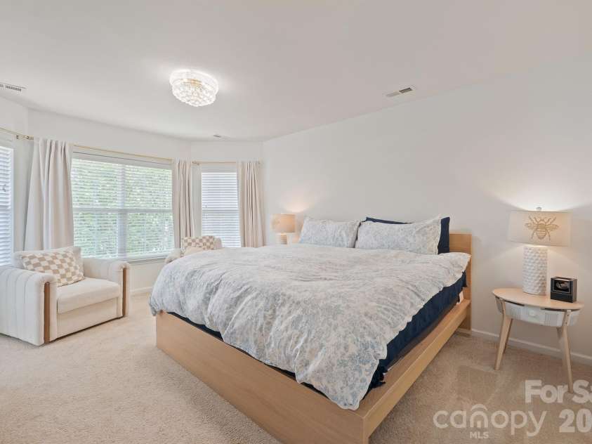 17916 Caldwell Track Drive, Cornelius, NC 28031.  MLS# CAR4412811, YatesRealty ID 44200. Primary Bedroom