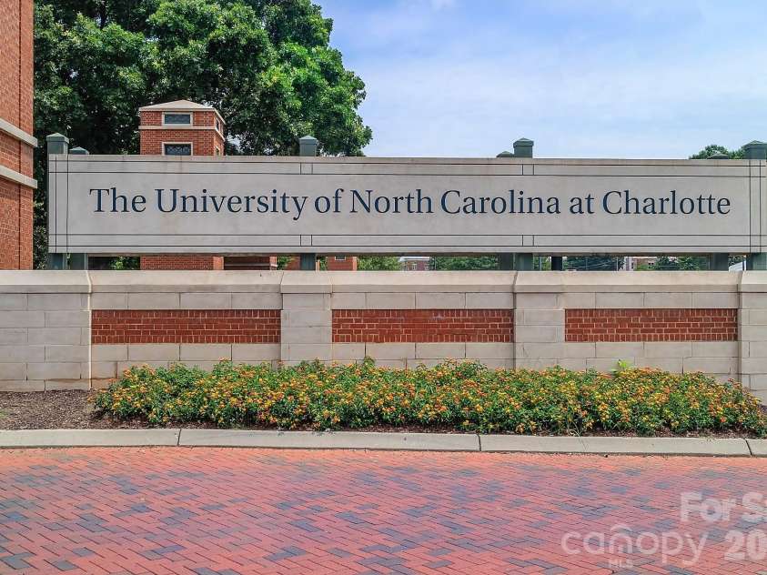 14103 Belmont Greene Drive, Charlotte, NC 28213.  MLS# CAR4412638, YatesRealty ID 44201. Close to UNC Charlotte