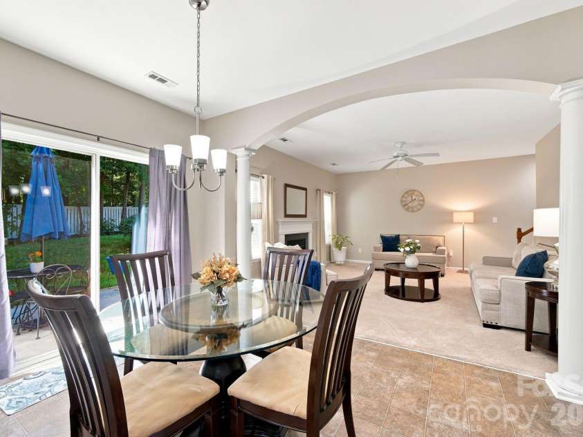 4008 Asher Court, Charlotte, NC 28215.  MLS# CAR4412668, YatesRealty ID 44202. 
