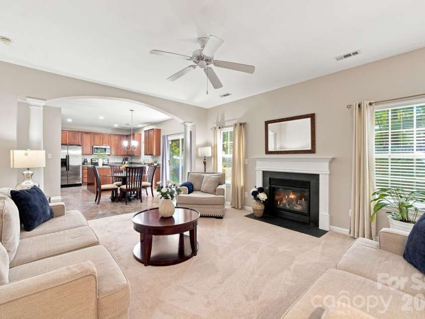 4008 Asher Court, Charlotte, NC 28215.  MLS# CAR4412668, YatesRealty ID 44202. 