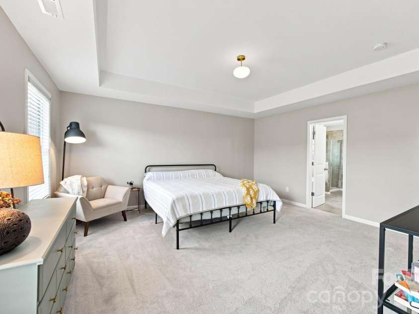 13504 David Jennings Avenue, Charlotte, NC 28213.  MLS# CAR4412700, YatesRealty ID 44203. 
