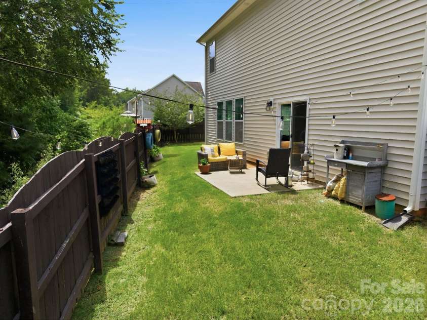 13504 David Jennings Avenue, Charlotte, NC 28213.  MLS# CAR4412700, YatesRealty ID 44203. 