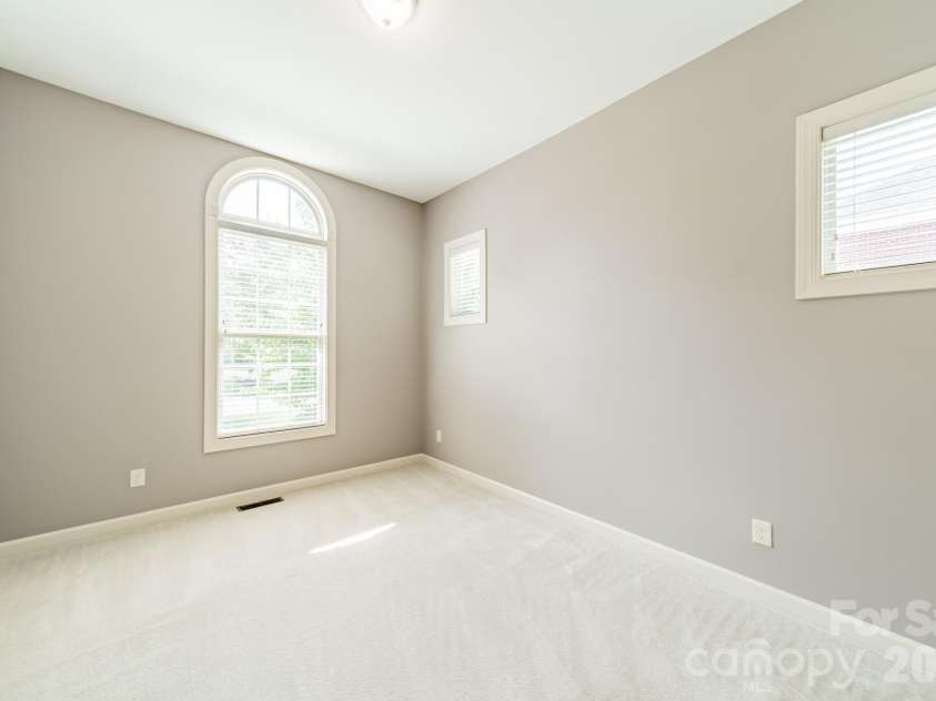 417 Five Leaf Lane, Waxhaw, NC 28173.  MLS# CAR4412670, YatesRealty ID 44204. 