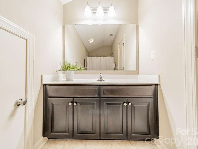 417 Five Leaf Lane, Waxhaw, NC 28173.  MLS# CAR4412670, YatesRealty ID 44204. 
