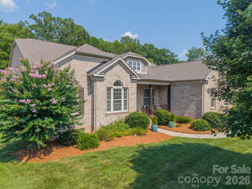 417 Five Leaf Lane, Waxhaw, NC 28173.  MLS# CAR4412670, YatesRealty ID 44204. 
