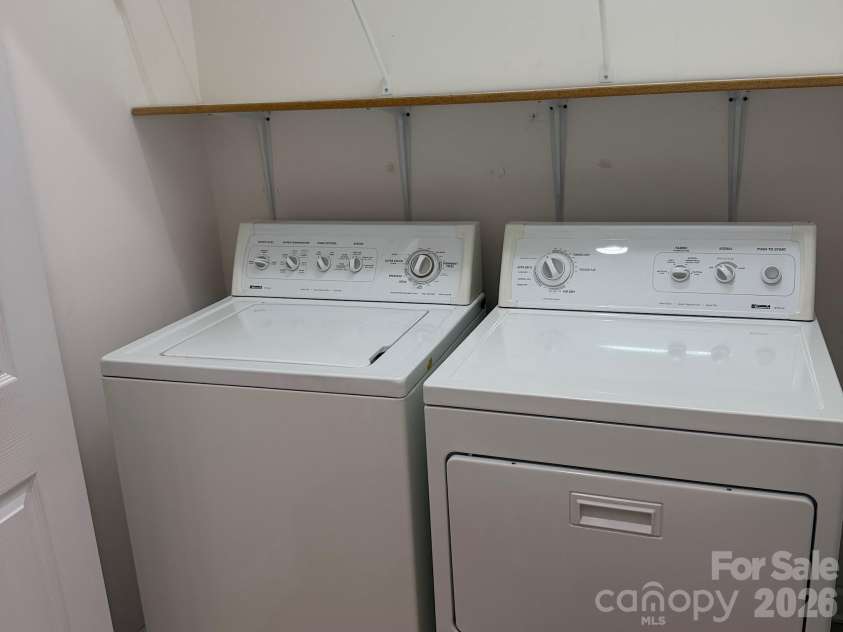 8528 Highland Glen Drive, Charlotte, NC 28269.  MLS# CAR4412611, YatesRealty ID 44205. Laundry closet