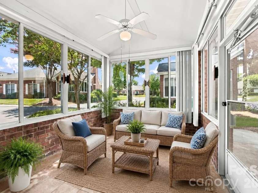 8528 Highland Glen Drive, Charlotte, NC 28269.  MLS# CAR4412611, YatesRealty ID 44205. Sunroom