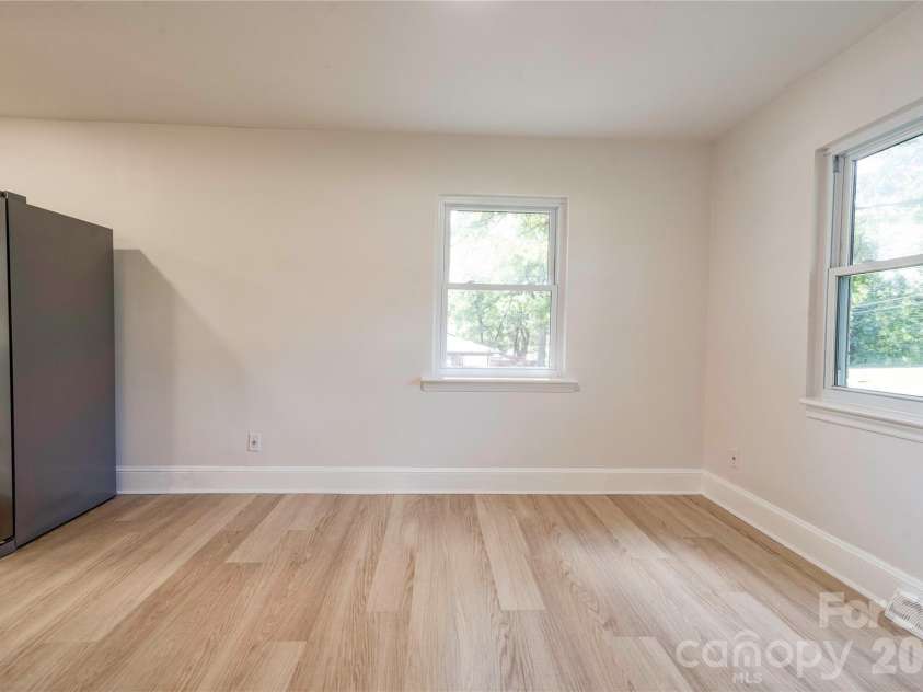 6109 Robinson Church Road, Charlotte, NC 28215.  MLS# CAR4412598, YatesRealty ID 44206. 