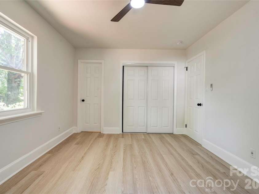6109 Robinson Church Road, Charlotte, NC 28215.  MLS# CAR4412598, YatesRealty ID 44206. 