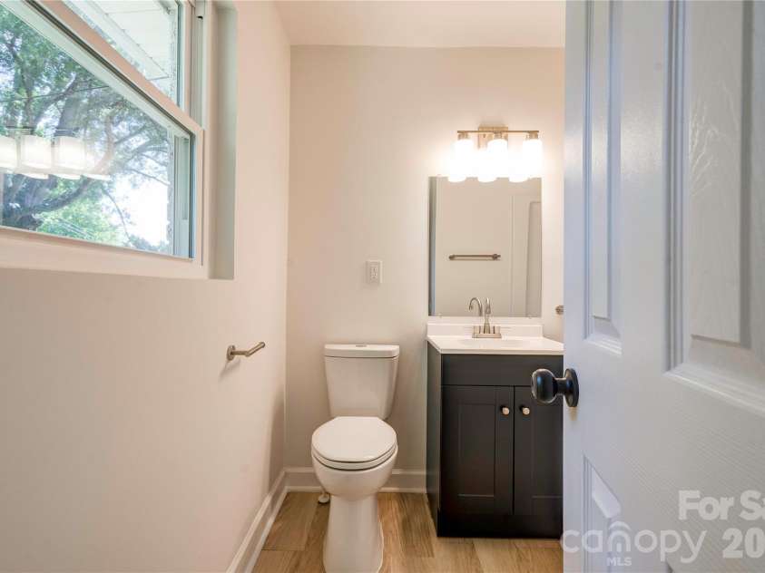 6109 Robinson Church Road, Charlotte, NC 28215.  MLS# CAR4412598, YatesRealty ID 44206. 