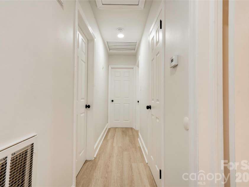 6109 Robinson Church Road, Charlotte, NC 28215.  MLS# CAR4412598, YatesRealty ID 44206. 
