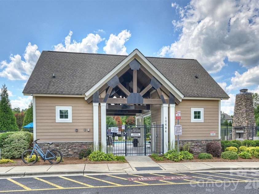 10542 Sweethaven Lane, Harrisburg, NC 28075.  MLS# CAR4412565, YatesRealty ID 44207. 