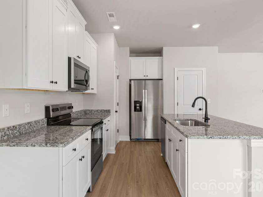 3634 Narrow Lane, Charlotte, NC 28215.  MLS# CAR4345423, YatesRealty ID 4421. 