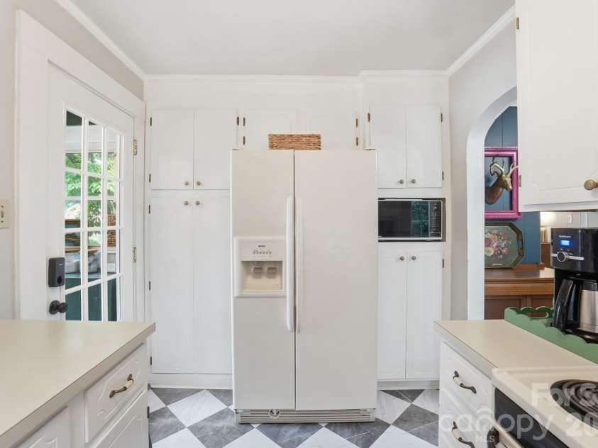 69 Fryling Avenue, Concord, NC 28025.  MLS# CAR4412527, YatesRealty ID 44210. 