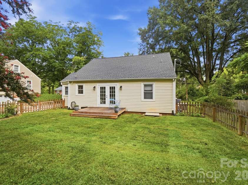 69 Fryling Avenue, Concord, NC 28025.  MLS# CAR4412527, YatesRealty ID 44210. 