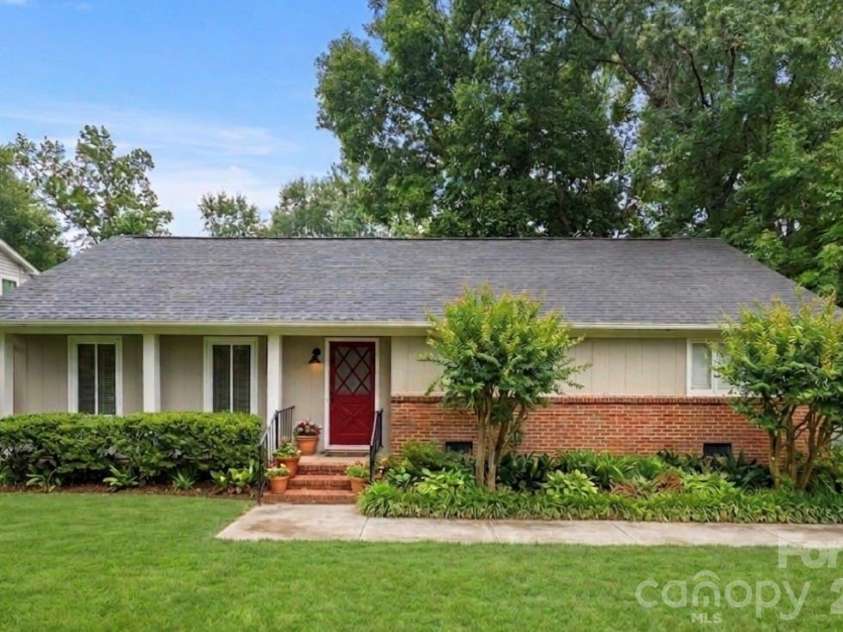 5956 Mcnair Road, Charlotte, NC 28212.  MLS# CAR4411838, YatesRealty ID 44214. 