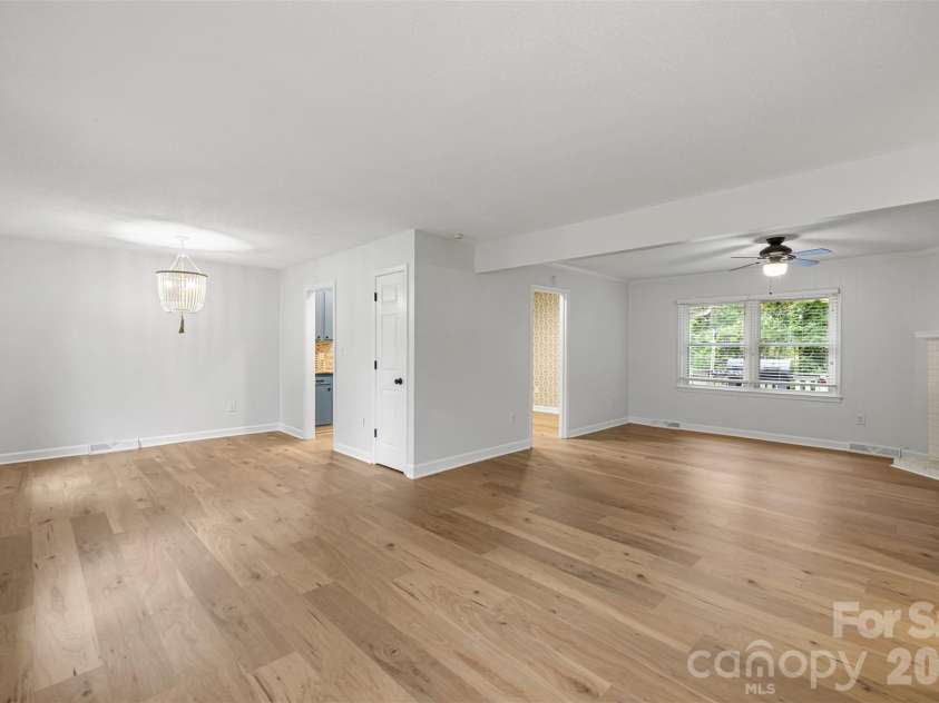 5956 Mcnair Road, Charlotte, NC 28212.  MLS# CAR4411838, YatesRealty ID 44214. 