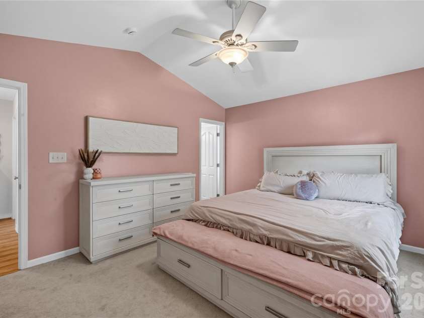 5313 Silabert Avenue, Charlotte, NC 28205.  MLS# CAR4411837, YatesRealty ID 44215. 
