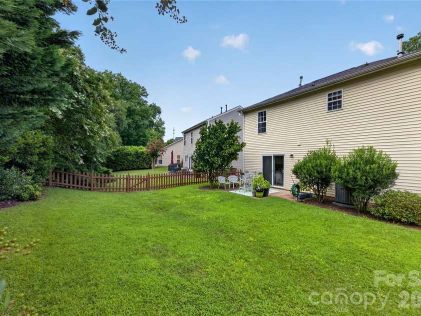 5313 Silabert Avenue, Charlotte, NC 28205.  MLS# CAR4411837, YatesRealty ID 44215. 