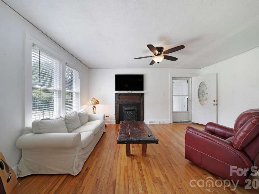 723 Confederate Avenue, Rock Hill, SC 29730.  MLS# CAR4411787, YatesRealty ID 44218. 