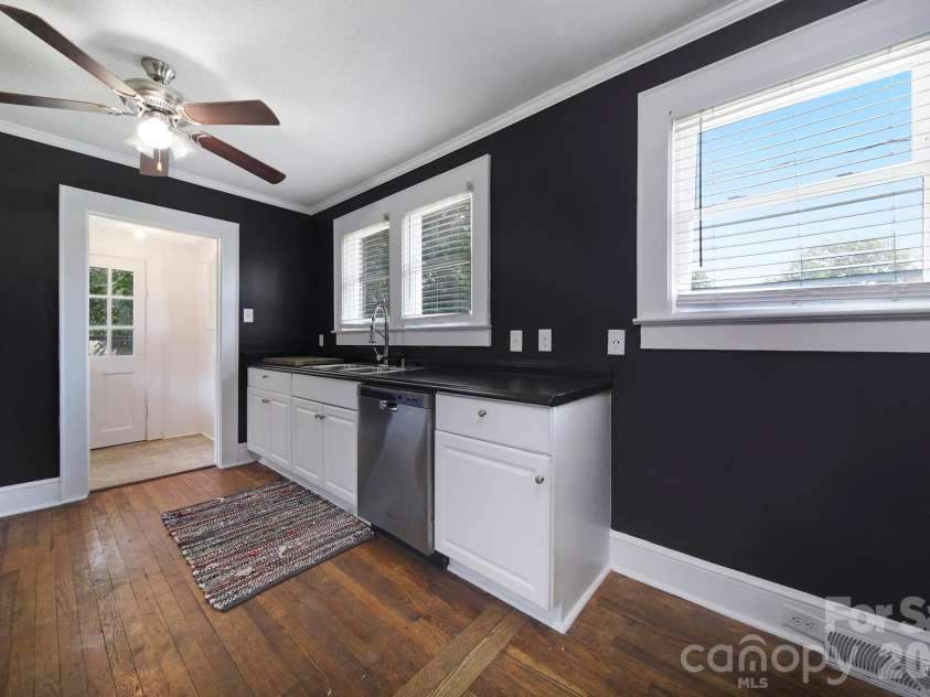723 Confederate Avenue, Rock Hill, SC 29730.  MLS# CAR4411787, YatesRealty ID 44218. 