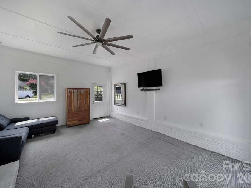 723 Confederate Avenue, Rock Hill, SC 29730.  MLS# CAR4411787, YatesRealty ID 44218. 