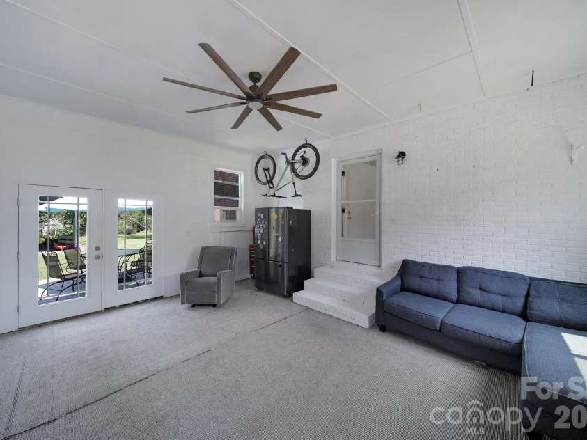 723 Confederate Avenue, Rock Hill, SC 29730.  MLS# CAR4411787, YatesRealty ID 44218. 