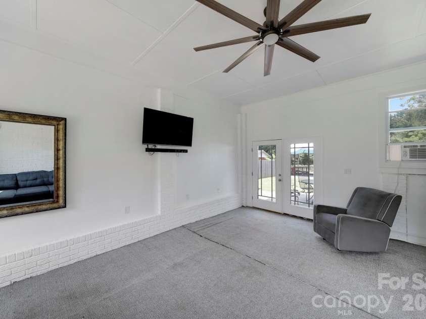 723 Confederate Avenue, Rock Hill, SC 29730.  MLS# CAR4411787, YatesRealty ID 44218. 