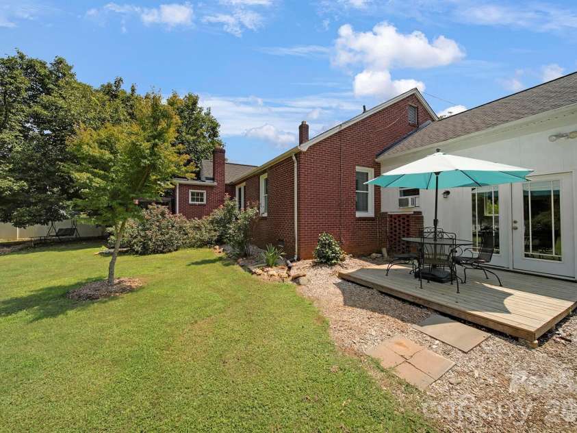 723 Confederate Avenue, Rock Hill, SC 29730.  MLS# CAR4411787, YatesRealty ID 44218. 