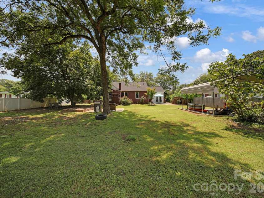 723 Confederate Avenue, Rock Hill, SC 29730.  MLS# CAR4411787, YatesRealty ID 44218. 