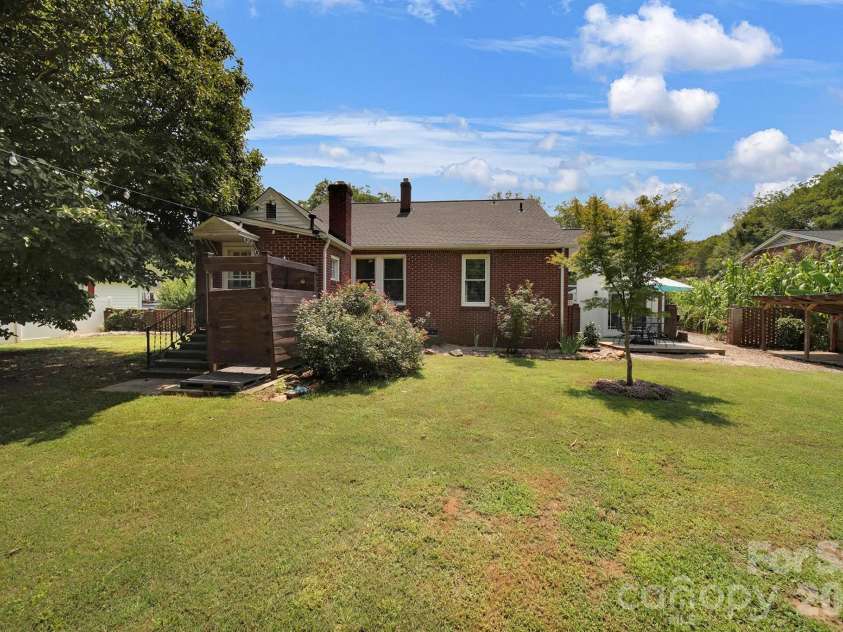 723 Confederate Avenue, Rock Hill, SC 29730.  MLS# CAR4411787, YatesRealty ID 44218. 